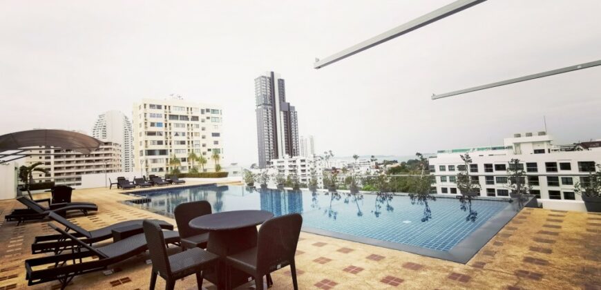 2 Bedroom Condo for sale In Pratumnak