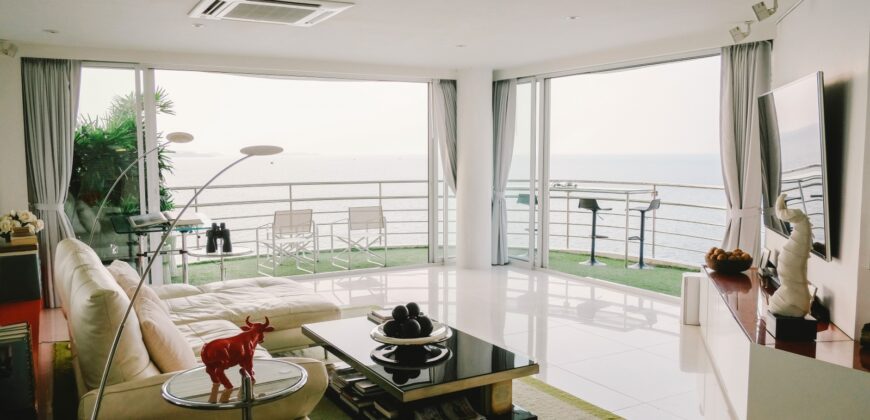 Luxury 3 Bedroom Sea Front Penthouse Condo