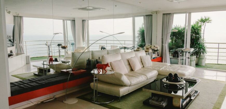 Luxury 3 Bedroom Sea Front Penthouse Condo