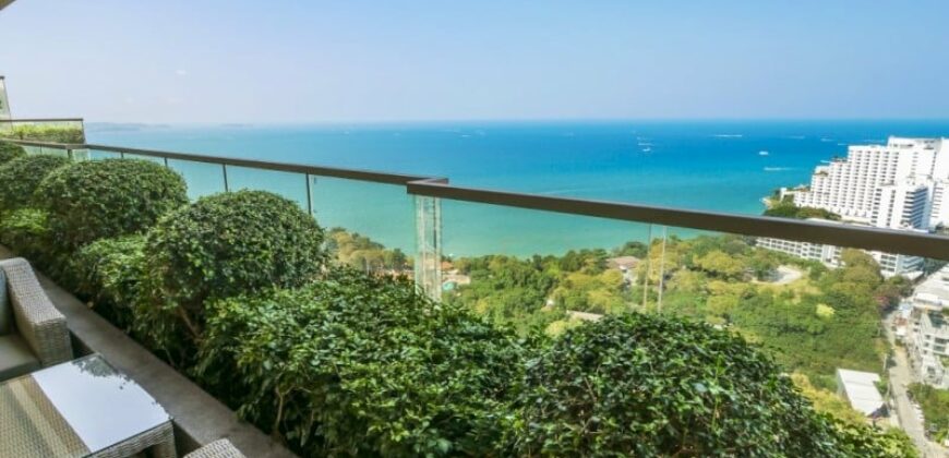 2 Bedrooms Condo for sale at The Peak Towers