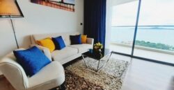 2 Bedrooms Condo for sale at The Peak Towers