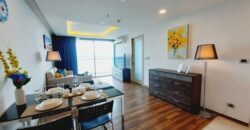 2 Bedrooms Condo for sale at The Peak Towers