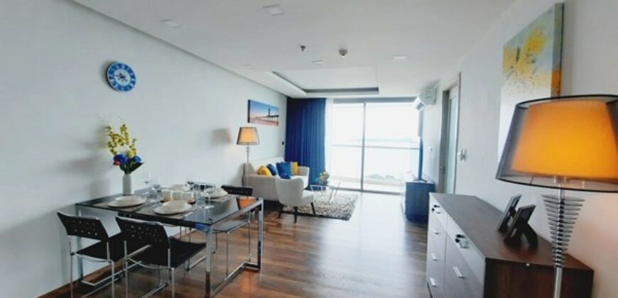 2 Bedrooms Condo for sale at The Peak Towers