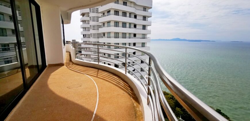 Sea View Condo for Sale at Royal Cliff