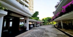 Beachfront condo for sale on Pratumnak Hill