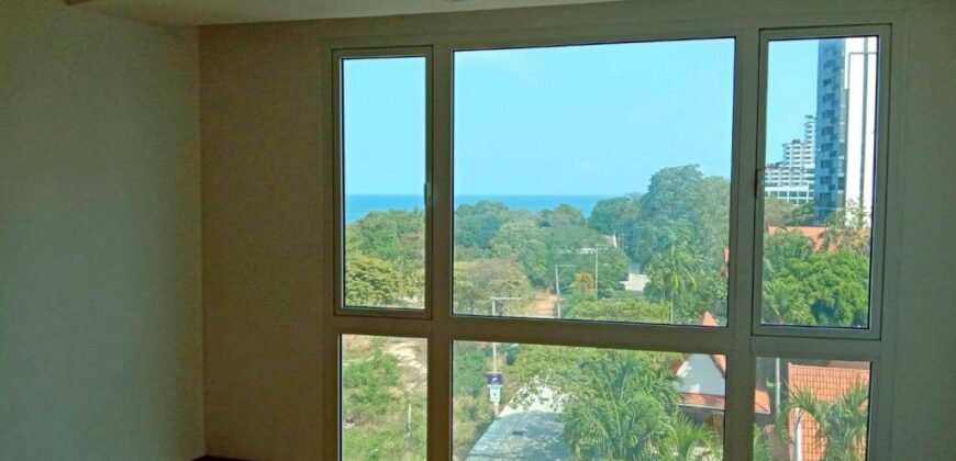 Sea View condo for sale on Pratumnak Hill