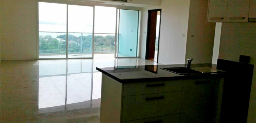 Sea View condo for sale on Pratumnak Hill