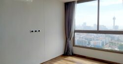 Sea View Condo for sale at The Peak Tower