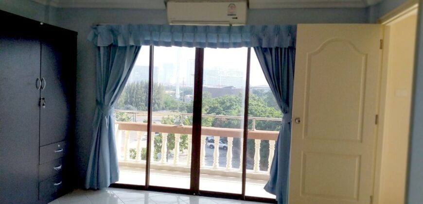 2 Bedrooms Condo for Sale or rent on Pratumnak