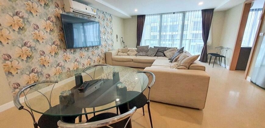 2 Bedrooms Seaview condo for sale on Pratumnak Hill