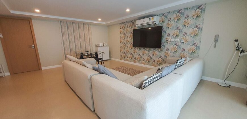 2 Bedrooms Seaview condo for sale on Pratumnak Hill