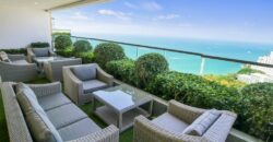 Sea View Condo for sale on Pratumnak Hill