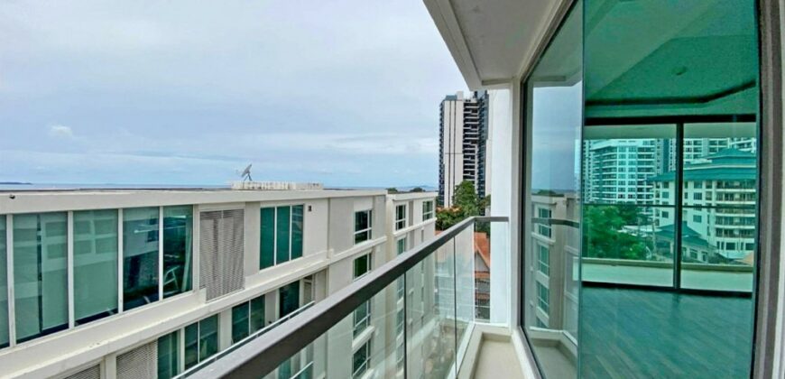 Sea View Condo For sale at The Peak Tower