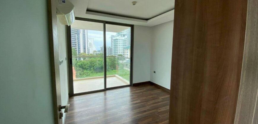 Sea View Condo For sale at The Peak Tower