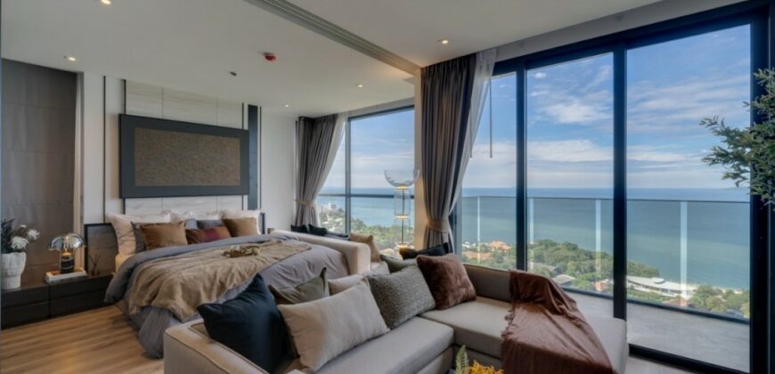 Luxury sea view condo for sale on Pratumnak Hill