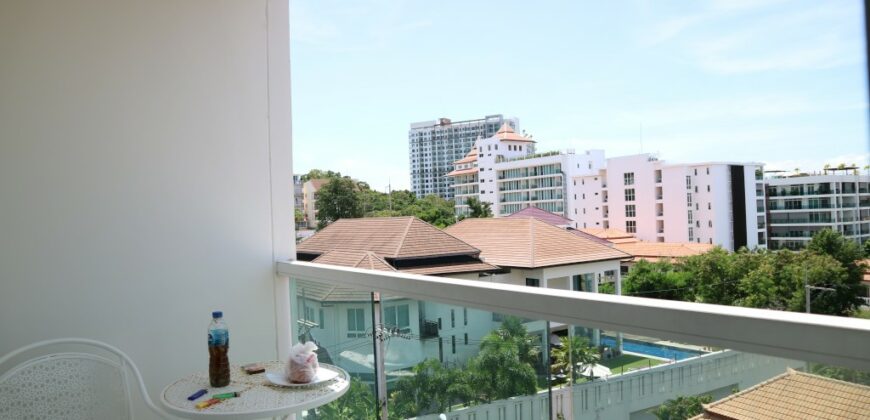 Nice condo for sale in Pratumnak