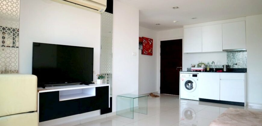 Nice condo for sale in Pratumnak