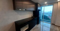 Sea view Condo for sale on Pratumnak Hill.