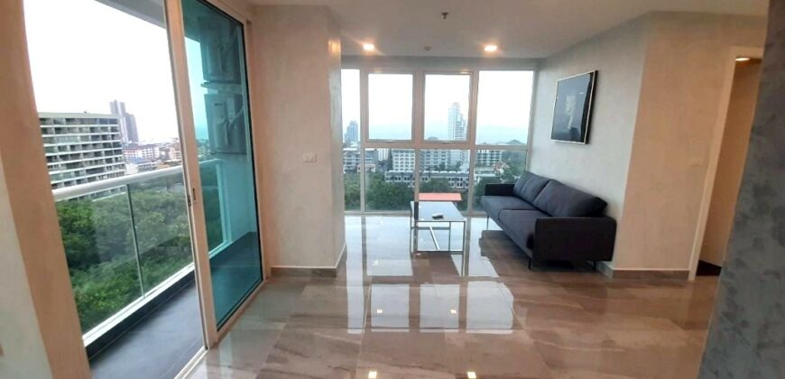 Sea view Condo for sale on Pratumnak Hill.