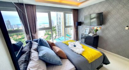 Luxury 1 bedroom condo for sale at Cosy Beach View Condominium