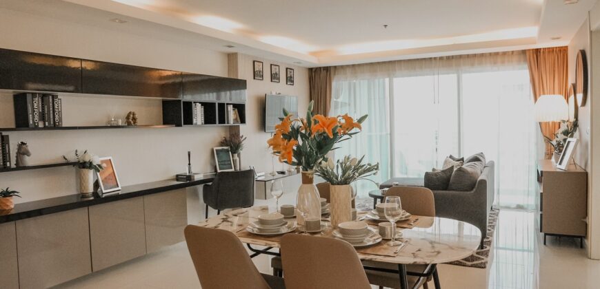 2 Bedrooms Condo for Sale on Pratumnak Hill