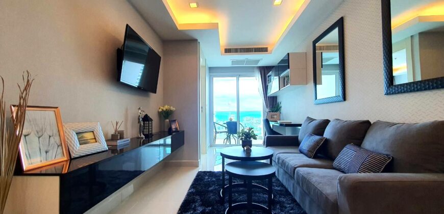 Luxury 1 bedroom condo for sale at Cosy Beach View Condominium