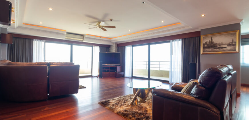 Corner unit for sale View Talay condo 3A