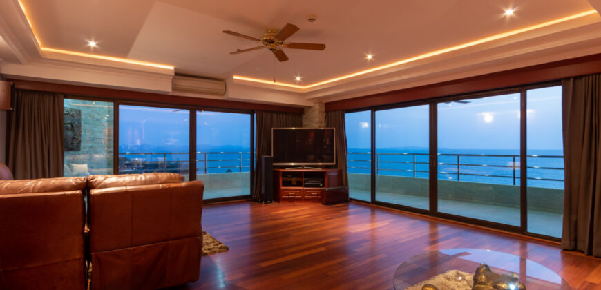 Corner unit for sale View Talay condo 3A