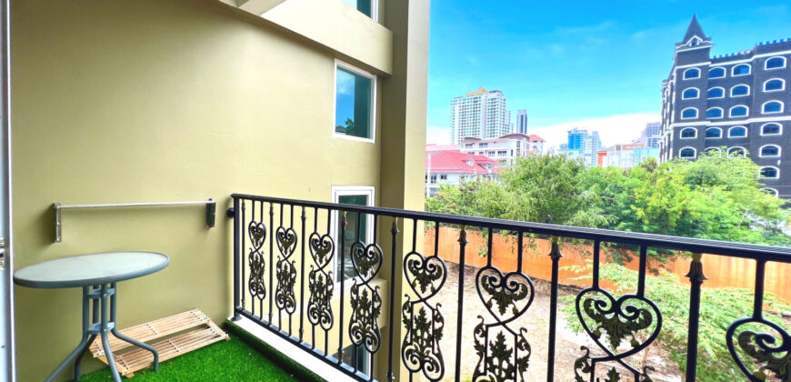 Studio in Siam Oriental condo Pratumnak