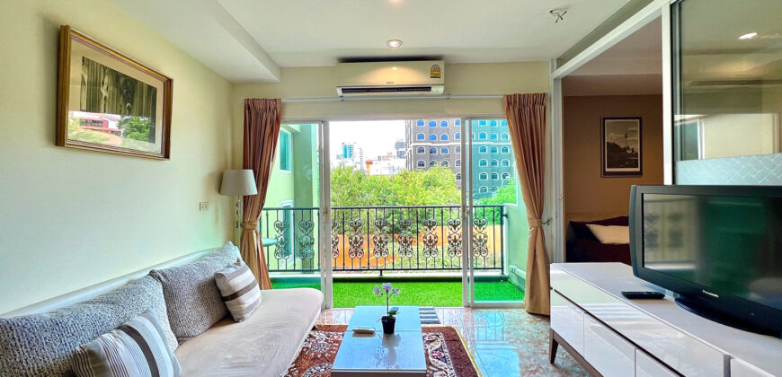 Studio in Siam Oriental condo Pratumnak