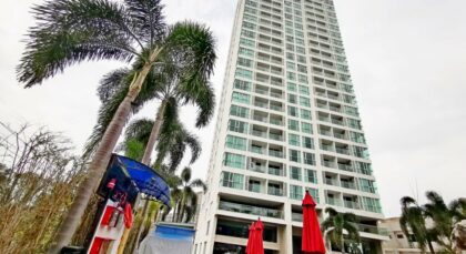 Sea View condo for rent at Amari Residence Pratamnak Pattaya