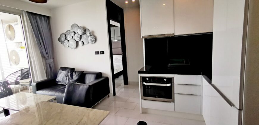 Sea View condo for rent at Amari Residence Pratamnak Pattaya