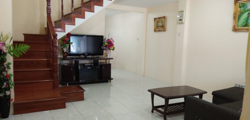 Townhouse 2 Bedroom for sale on Pratamnak Hill