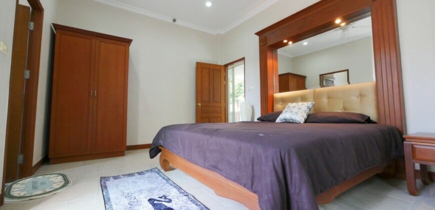 Luxury 4 Bedrooms House for rent at Praumank Hill