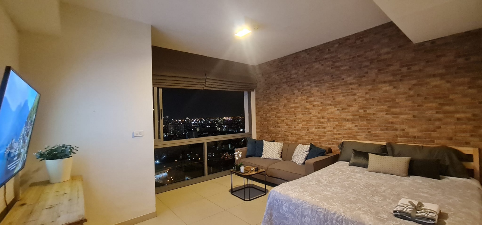 Sea View Studio for Rent at Unixx South Pattaya