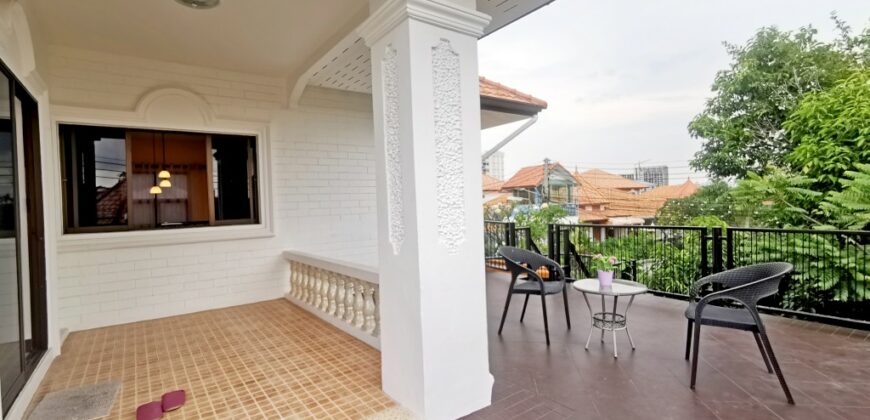 House for sale in South Pattaya.