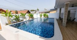 Pool Villa 5 Bedrooms For Sale in South Pattaya